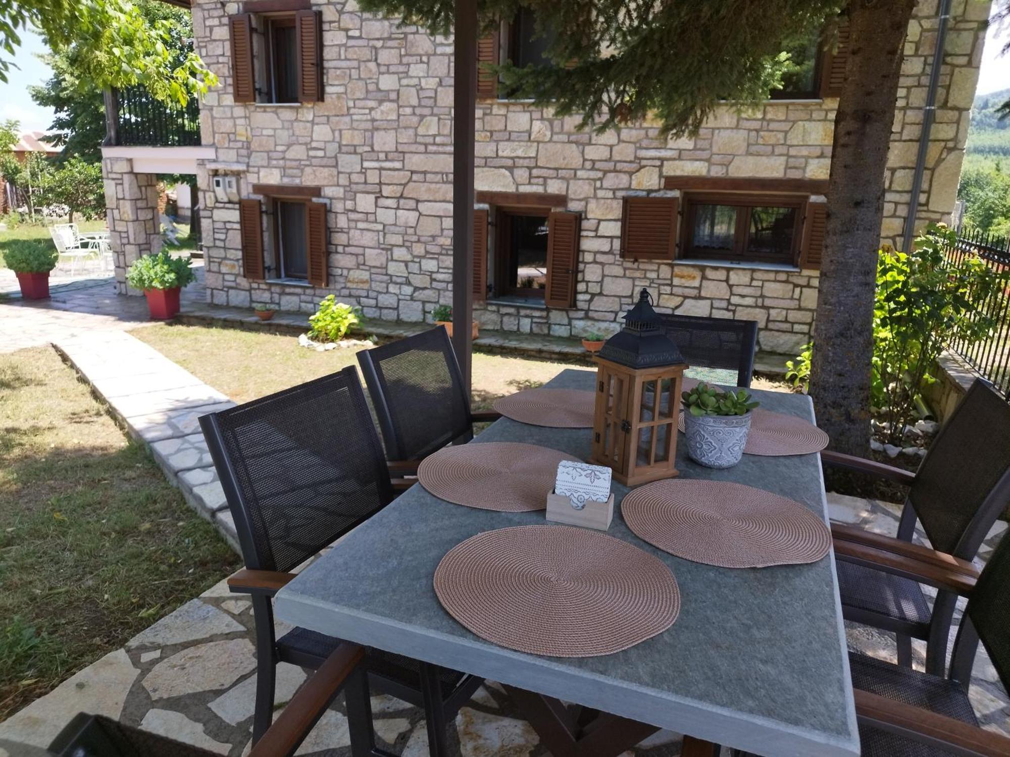 Holiday home Cosy House, μια ανάσα πριν τη λίμνη *