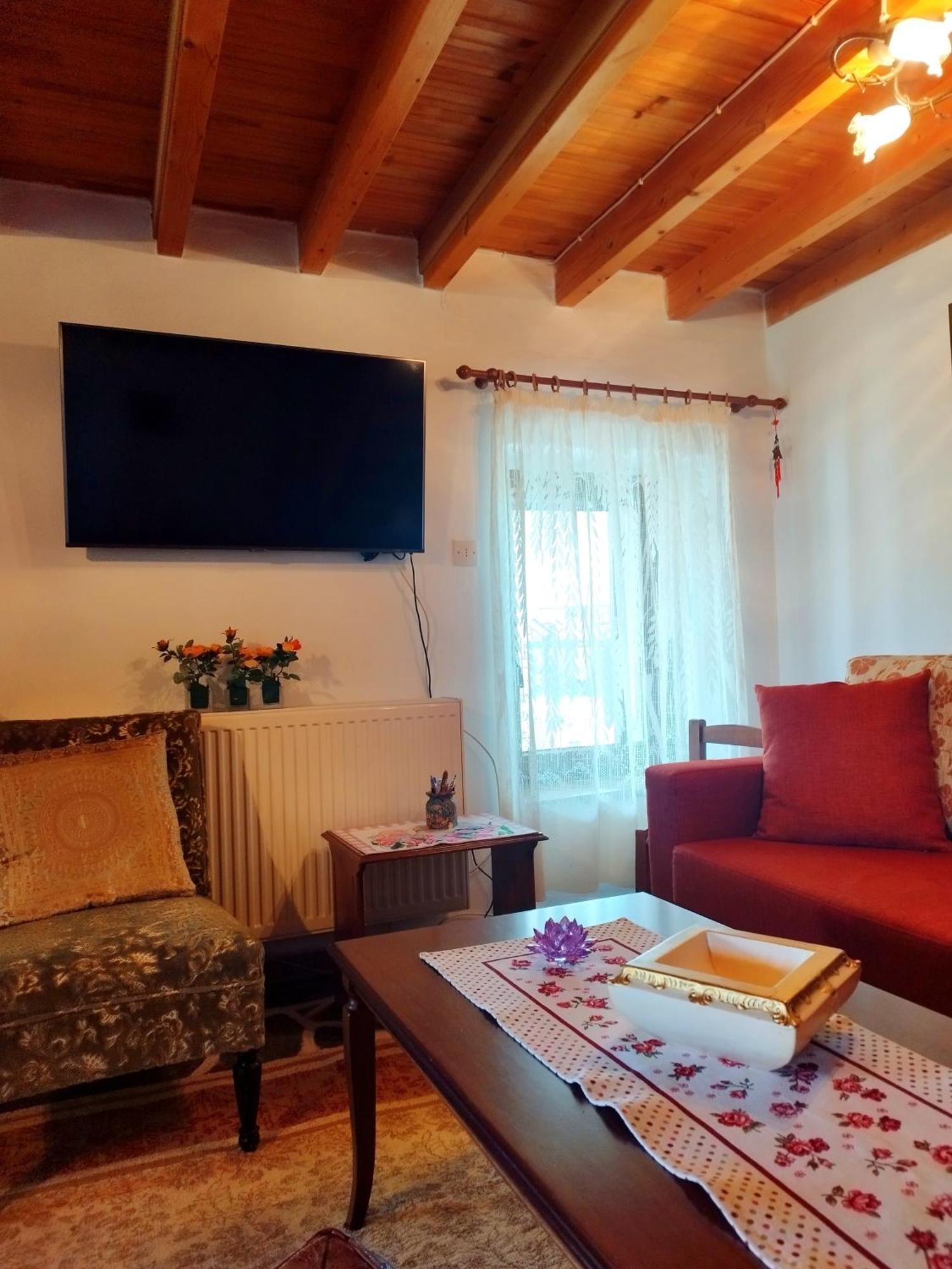 Cosy House, μια ανάσα πριν τη λίμνη *